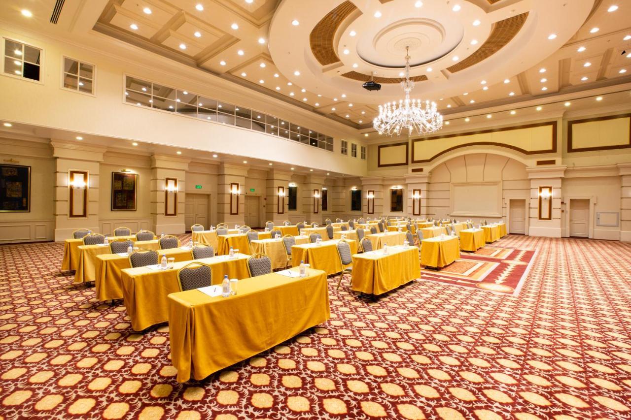 Rixos President Hotel Astana Exterior photo